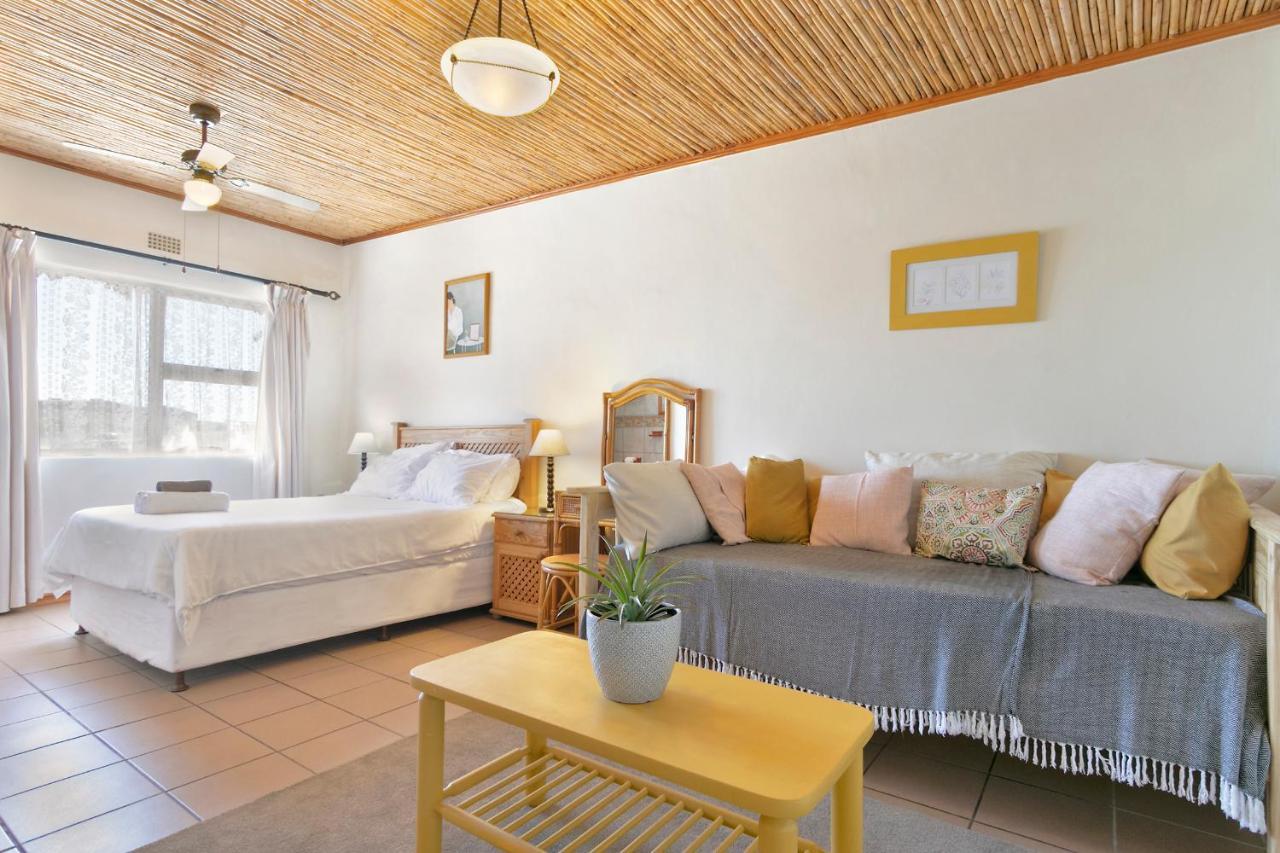 The Bohemian Guesthouse เคปทาวน์ ภายนอก รูปภาพ