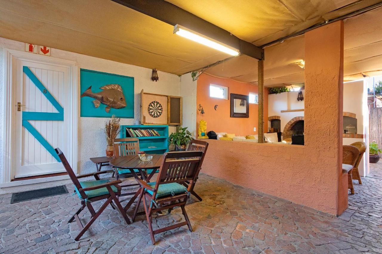 The Bohemian Guesthouse เคปทาวน์ ภายนอก รูปภาพ