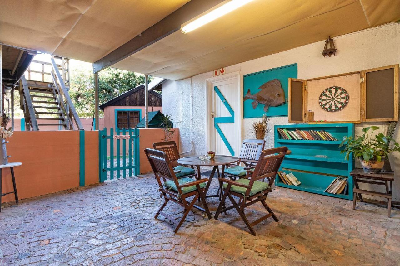 The Bohemian Guesthouse เคปทาวน์ ภายนอก รูปภาพ
