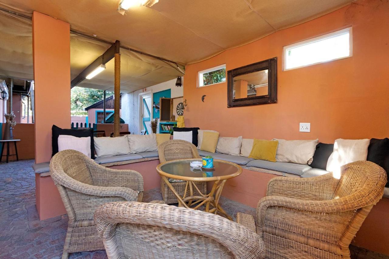 The Bohemian Guesthouse เคปทาวน์ ภายนอก รูปภาพ
