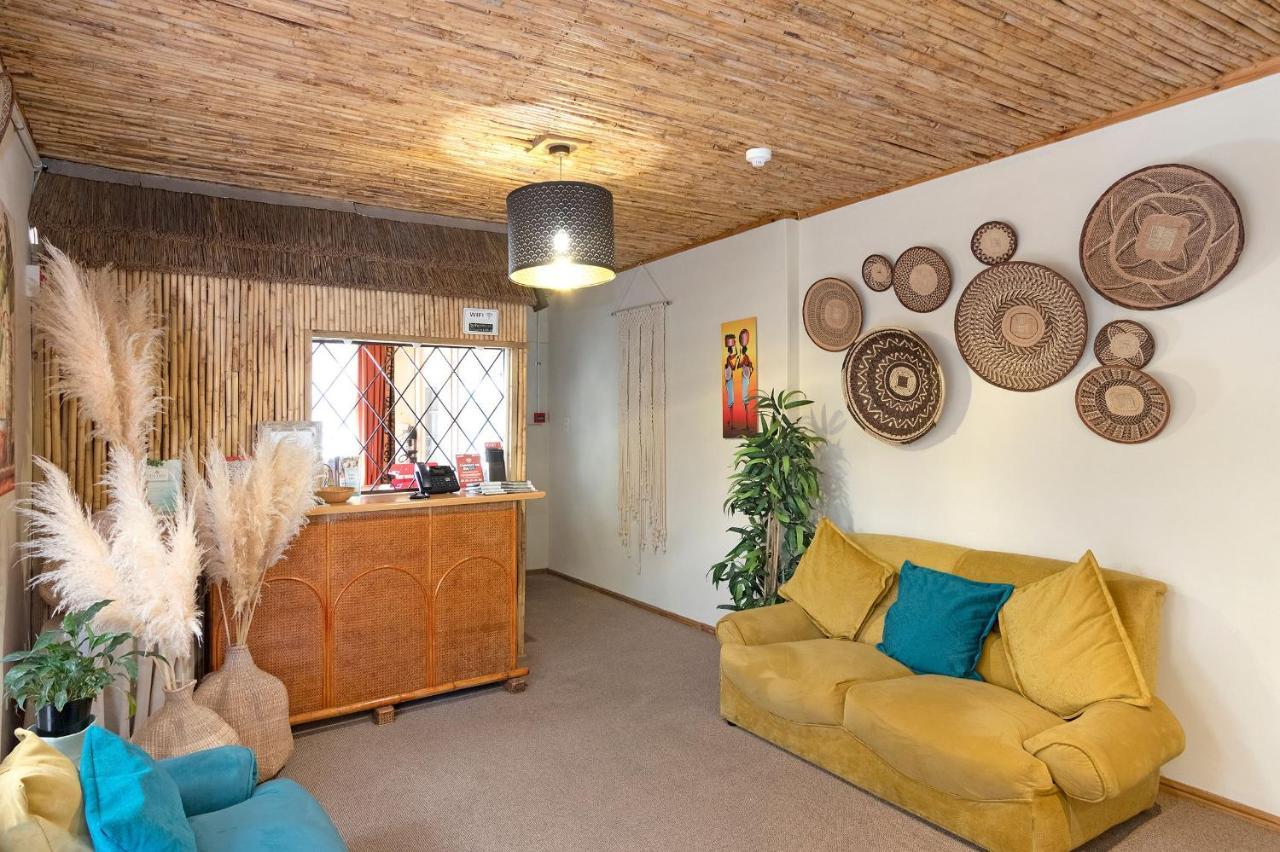 The Bohemian Guesthouse เคปทาวน์ ภายนอก รูปภาพ