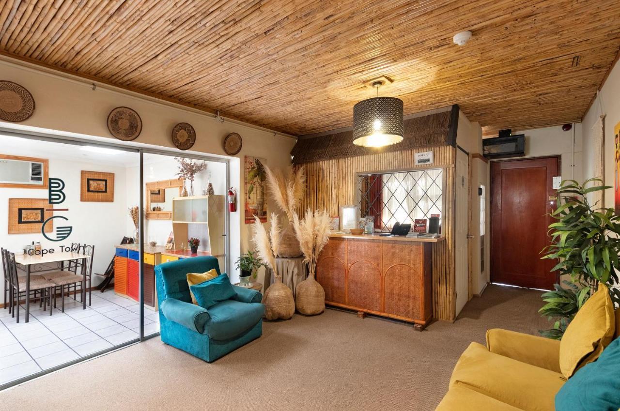 The Bohemian Guesthouse เคปทาวน์ ภายนอก รูปภาพ